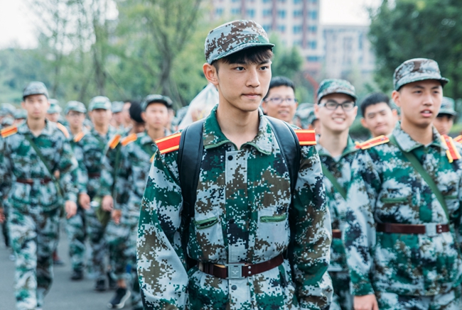2018級新生軍訓拉練 